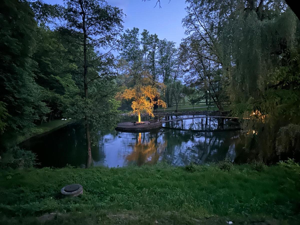 Zamek Dubiecko Exterior foto