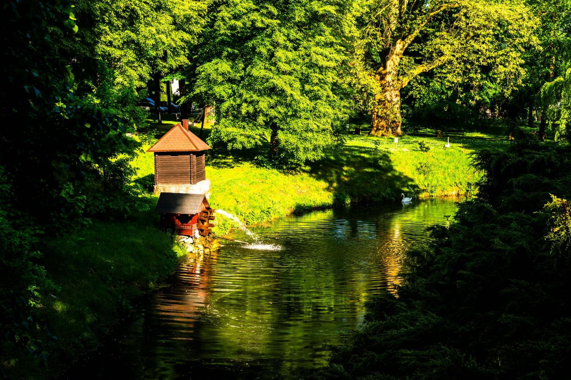 Zamek Dubiecko Exterior foto